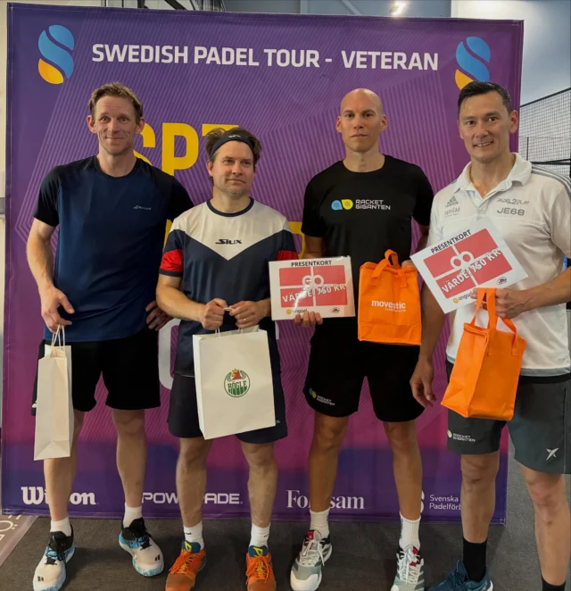 I helgen arrangerar vi tredje deltävlingen i Svenska Padelförbundets SPT-tour för veteraner i vår anläggning. Det blev en intensiv och fartfylld lördag i hallen med många välspelade matcher. 
Två klasser avgjordes. I H45+ vann Mikael Lindhe och David Levau klassen med Fredrik Ifvarsson och Daniel Johansson som tvåa. 
I H50+ vann Pär Zetterberg och Jonas Leijon finalen mot Johan Andersson och Magnus Kihlberg. 
Vi gratulerar alla pristagare. Idag fortsätter tävlingen med H55+ med start kl 10. 🎾 🏆 

#ählmarenastadpadel #ahlmarenastadpadelklubb #SPT